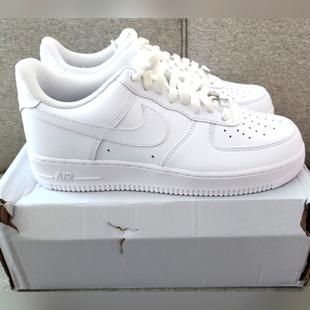 Nike Air Force 1 '07 size 10.5